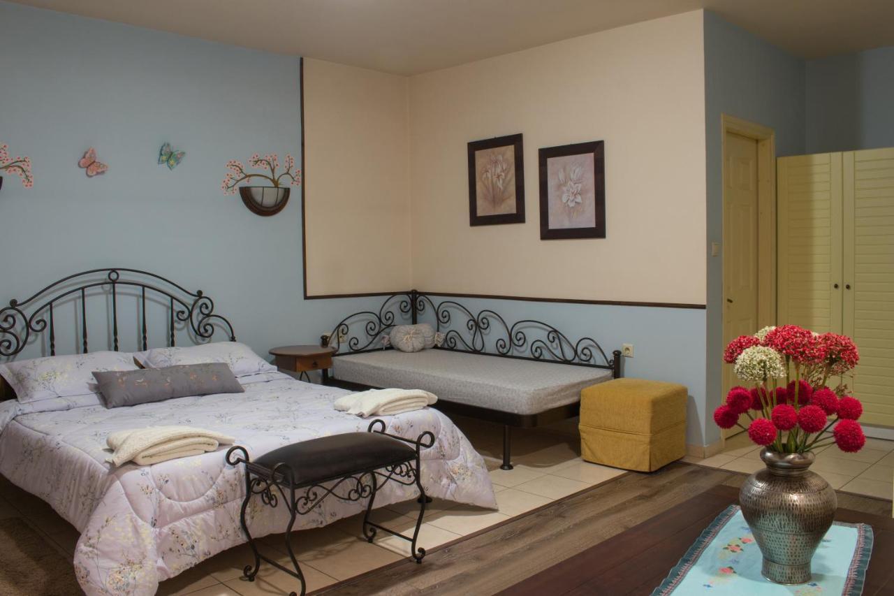 Akrolimnion Hotel Янина Екстериор снимка