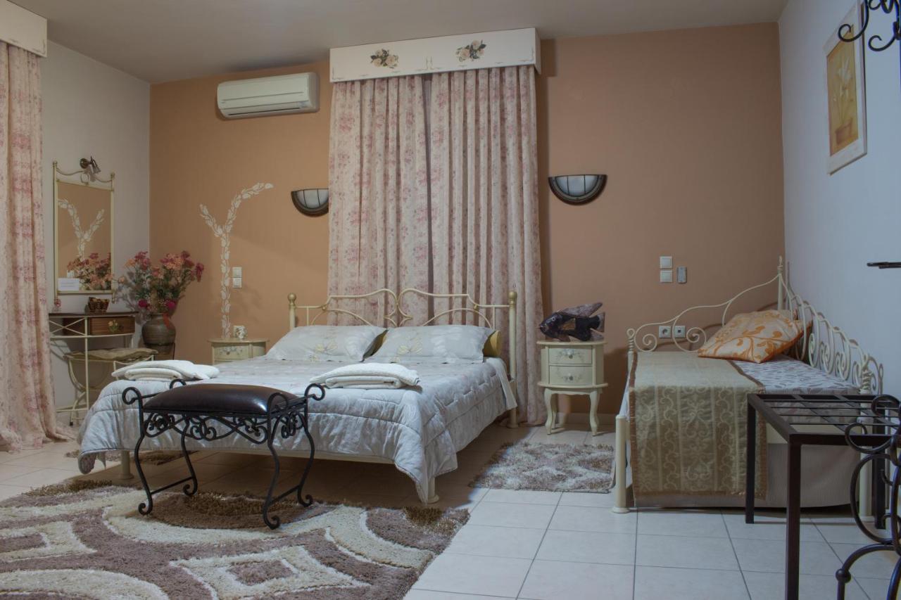 Akrolimnion Hotel Янина Екстериор снимка
